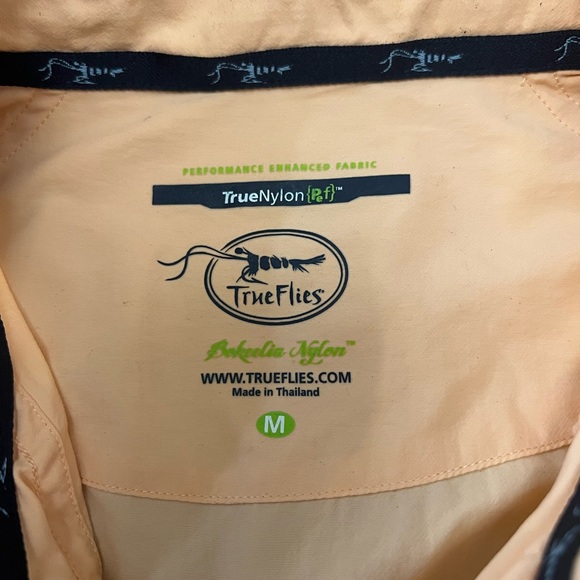 Trueflies button down shirt - Picture 2 of 3